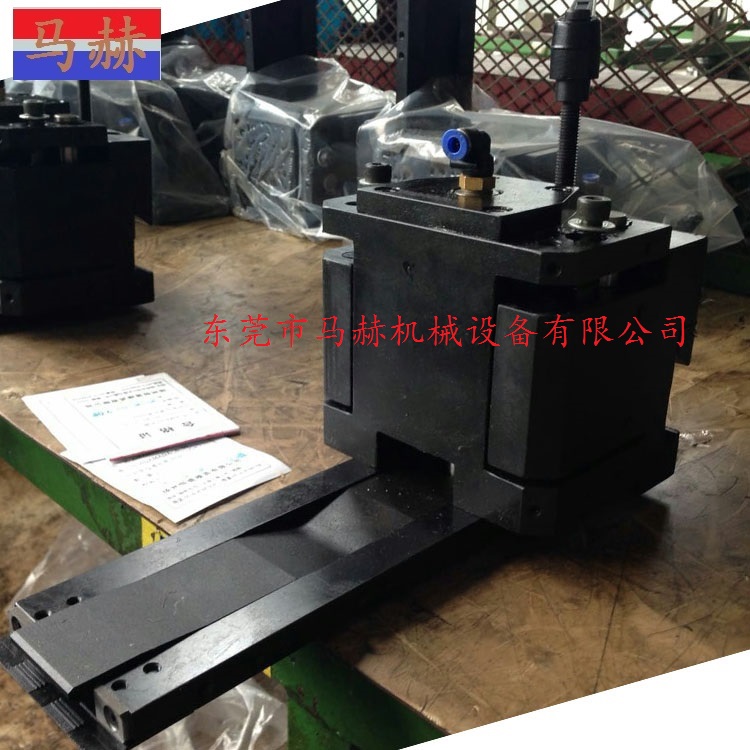 揚(yáng)力數(shù)控沖床操作面板手冊